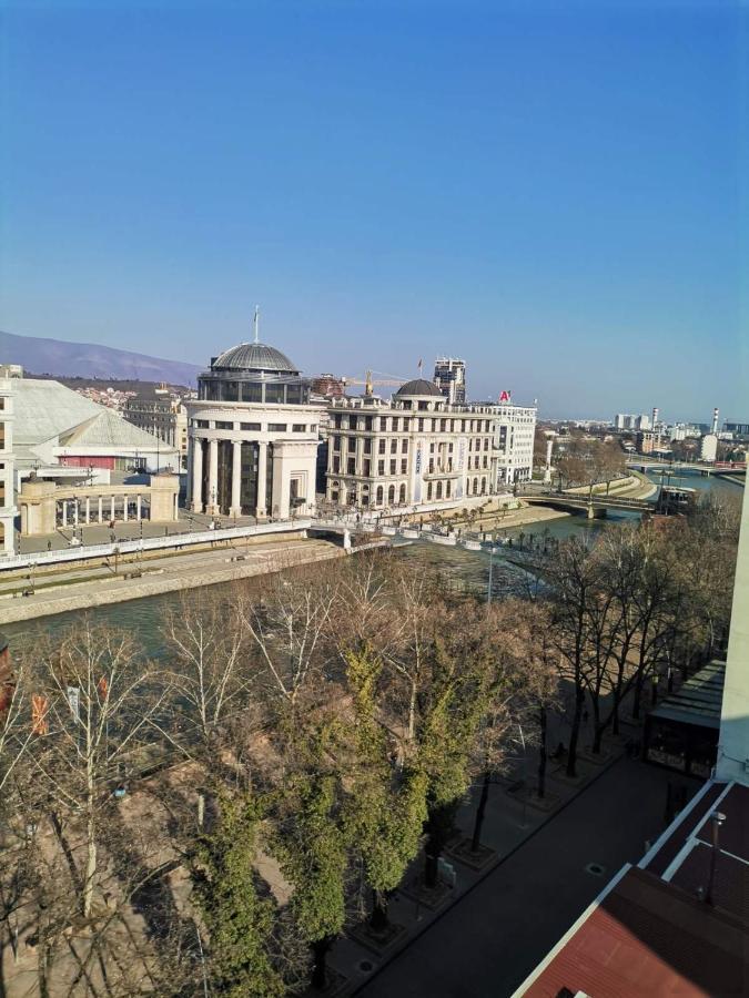Calla 5 Apartment - Main Square, In The City Shopping Center - Parking Slot With Security And Video Camera Skopje Bagian luar foto