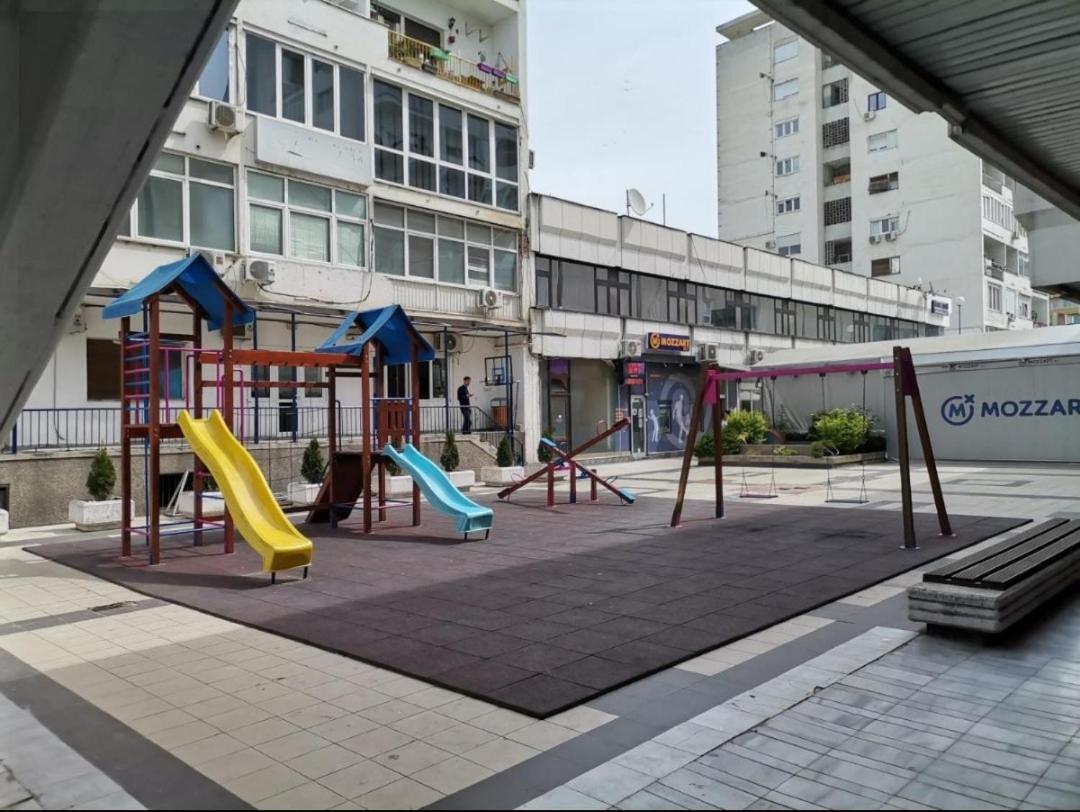 Calla 5 Apartment - Main Square, In The City Shopping Center - Parking Slot With Security And Video Camera Skopje Bagian luar foto