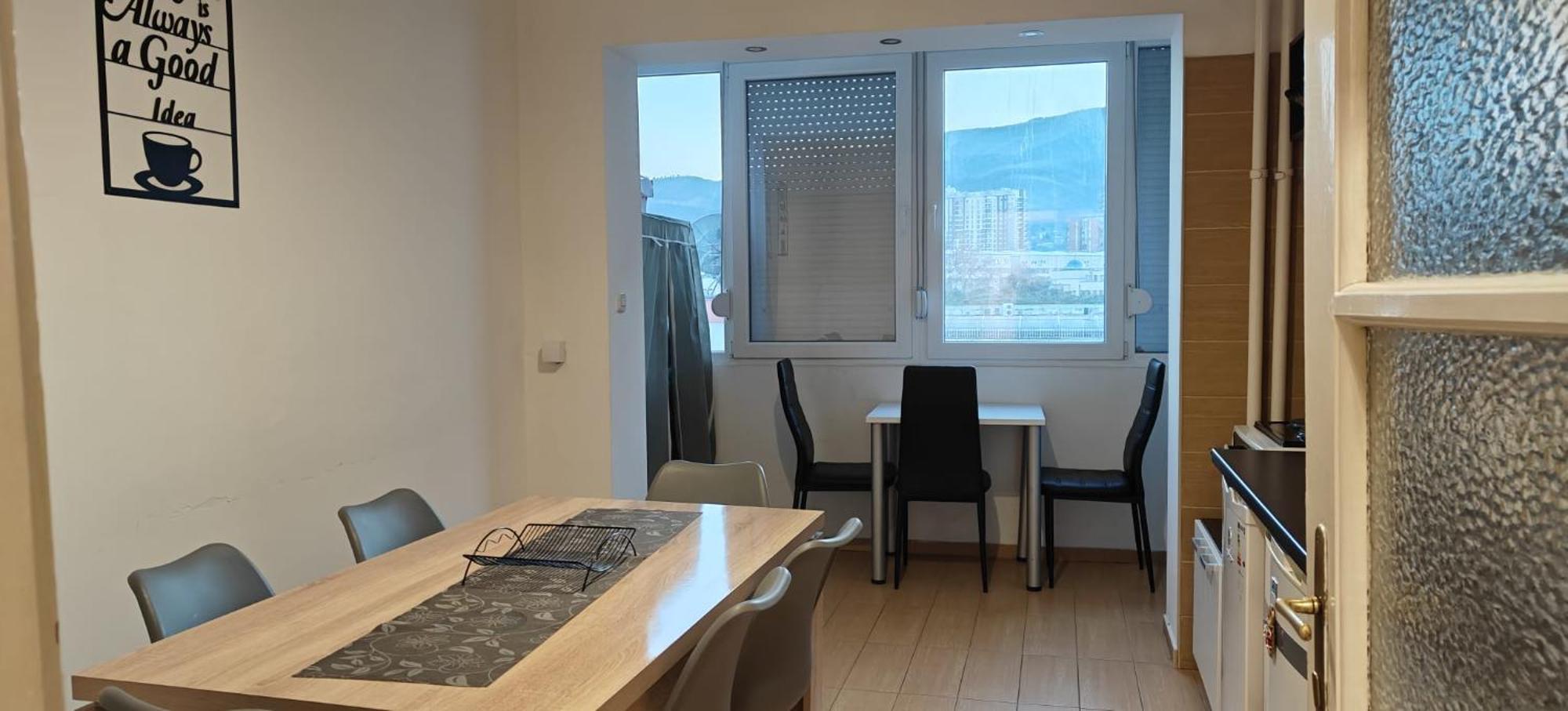 Calla 5 Apartment - Main Square, In The City Shopping Center - Parking Slot With Security And Video Camera Skopje Bagian luar foto